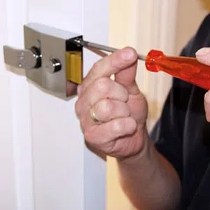 Baltimore Priority Locksmith Baltimore, MD 410-454-0011 - emergency-unlock